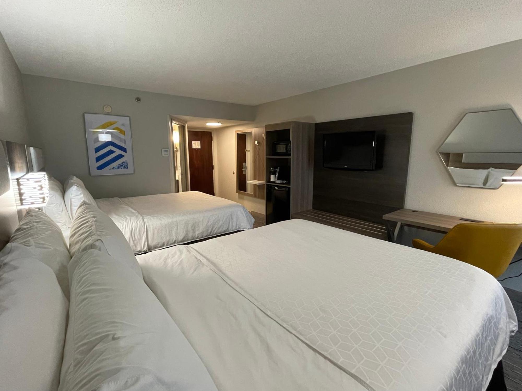 Holiday Inn Express Burlington By Ihg Exteriör bild