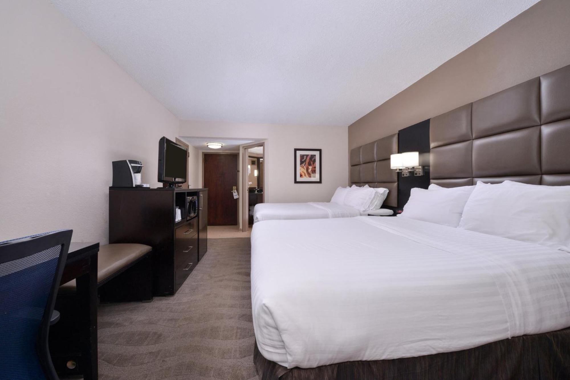 Holiday Inn Express Burlington By Ihg Exteriör bild