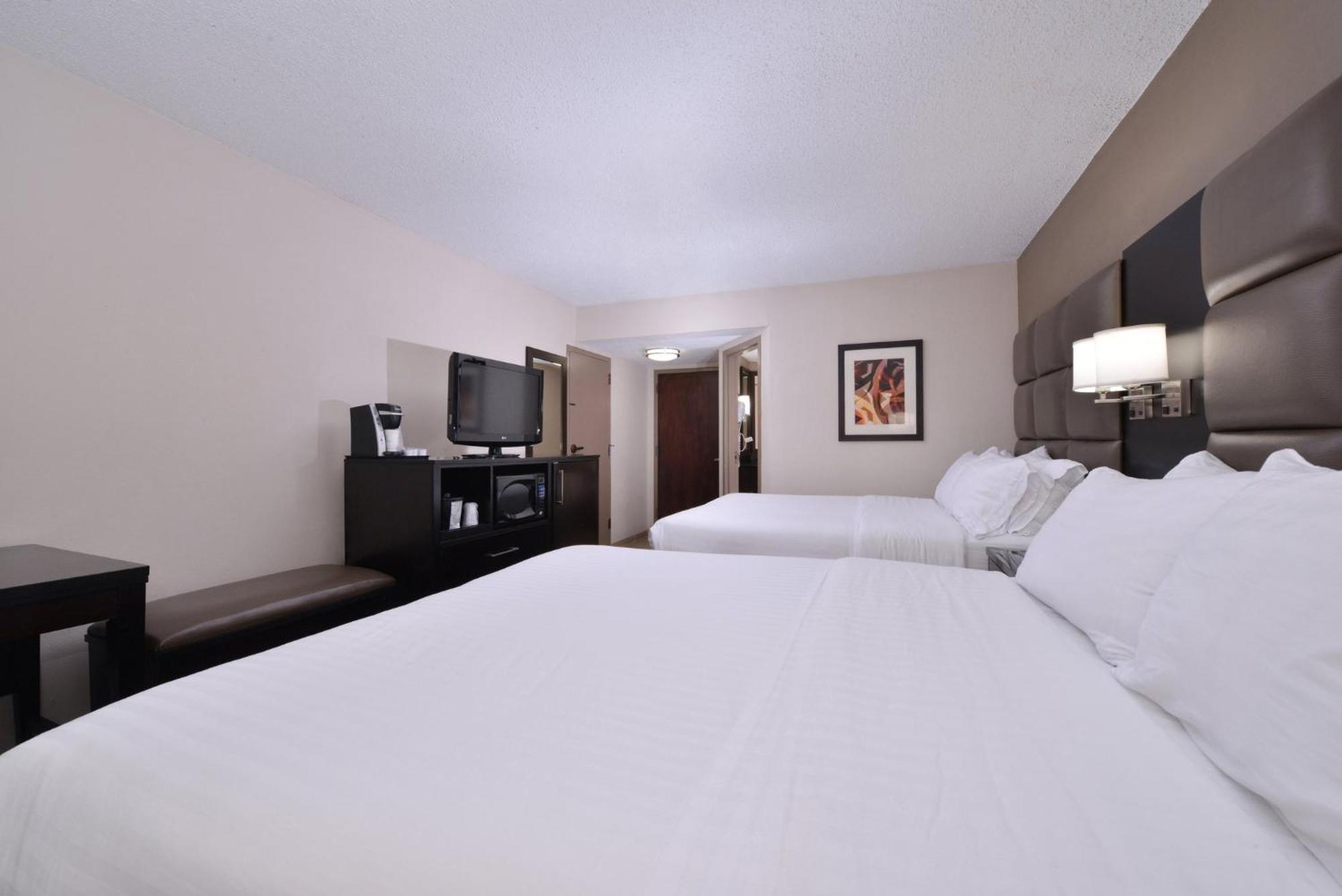 Holiday Inn Express Burlington By Ihg Exteriör bild