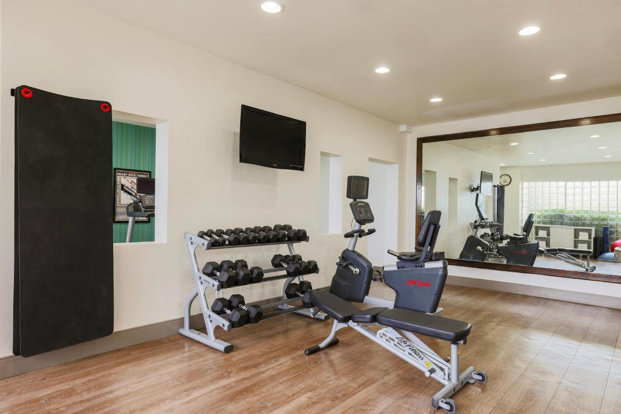 Holiday Inn Express Burlington By Ihg Exteriör bild