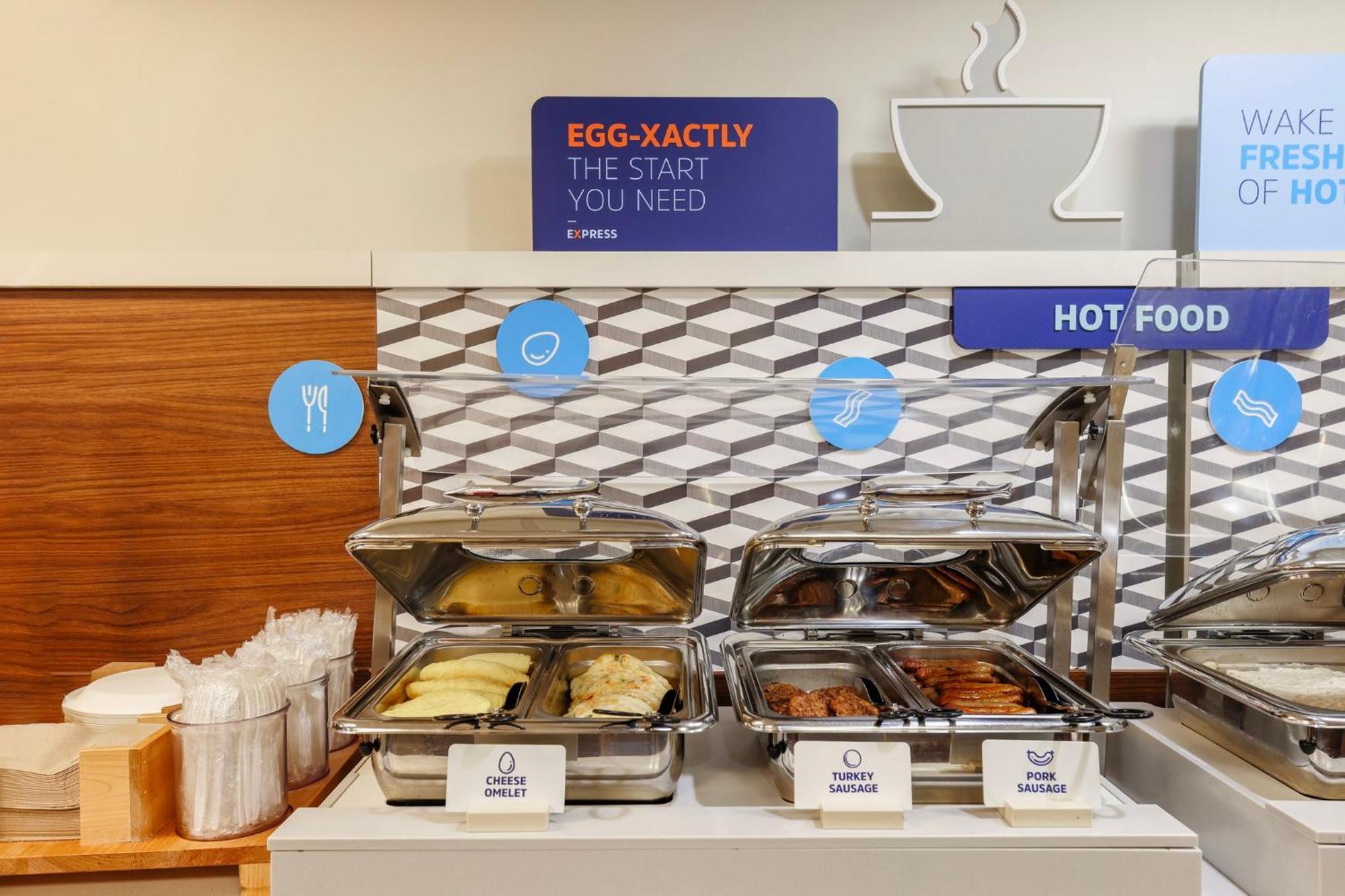 Holiday Inn Express Burlington By Ihg Exteriör bild