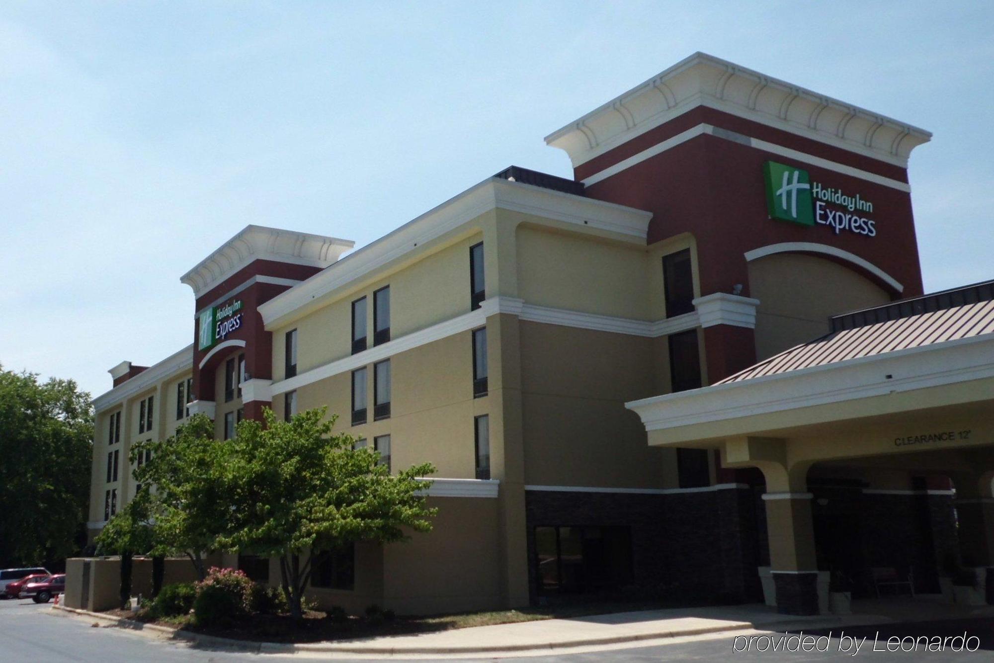 Holiday Inn Express Burlington By Ihg Exteriör bild