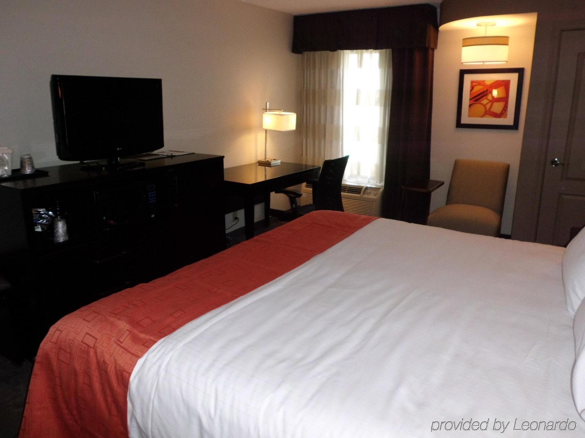 Holiday Inn Express Burlington By Ihg Rum bild